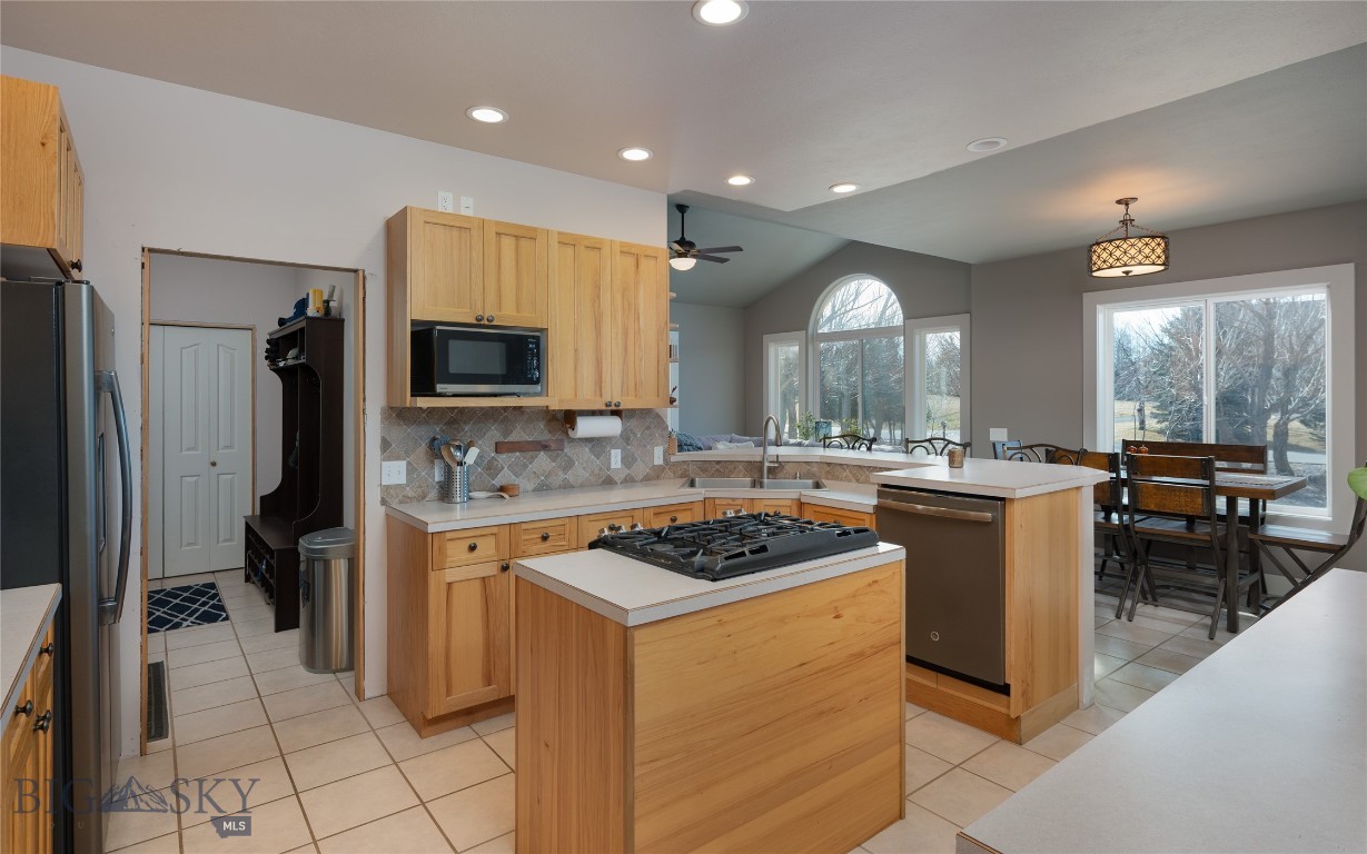 Summer Ridge - Residential