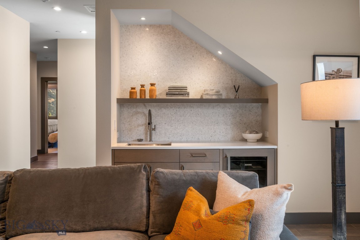 Inspiration Point - Residential