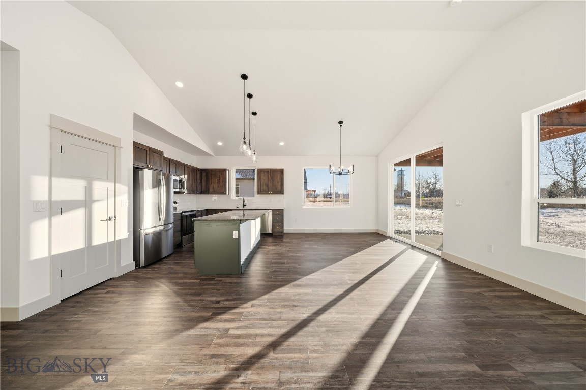 Manhattan Meadows - Residential