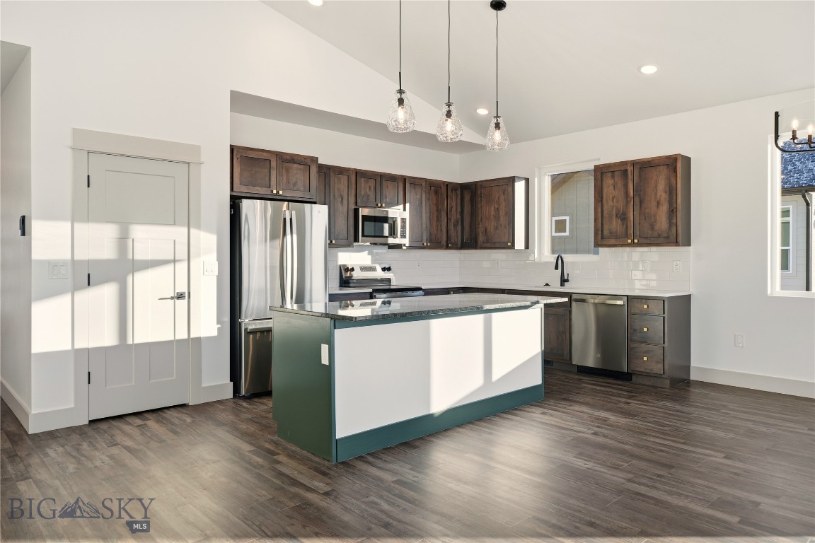 Manhattan Meadows - Residential