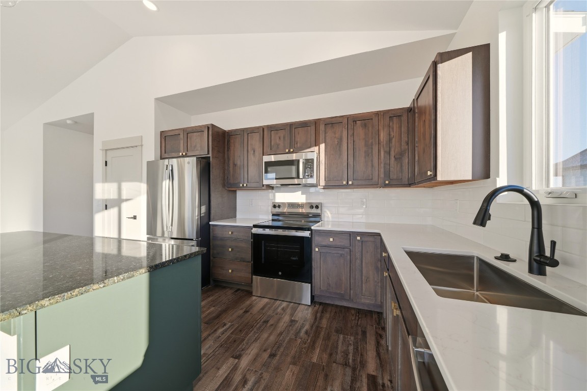 Manhattan Meadows - Residential