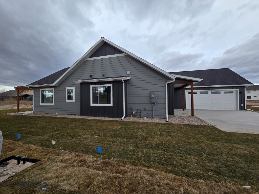 Manhattan Meadows - Residential