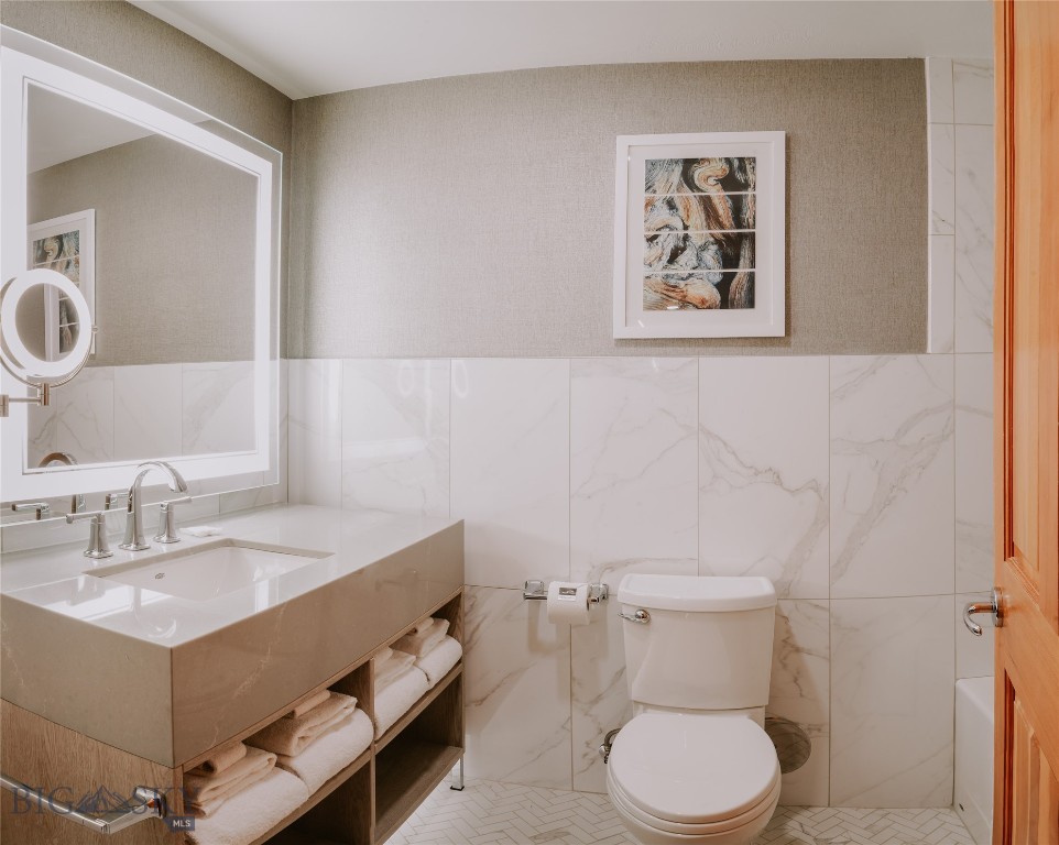 Summit Hotel Condo - Residential