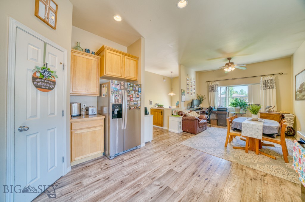 215 N 4th Street B