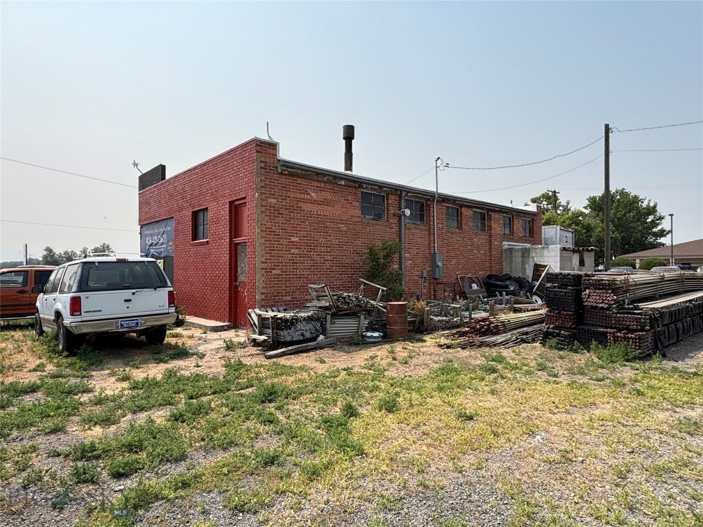107 E Legion Avenue