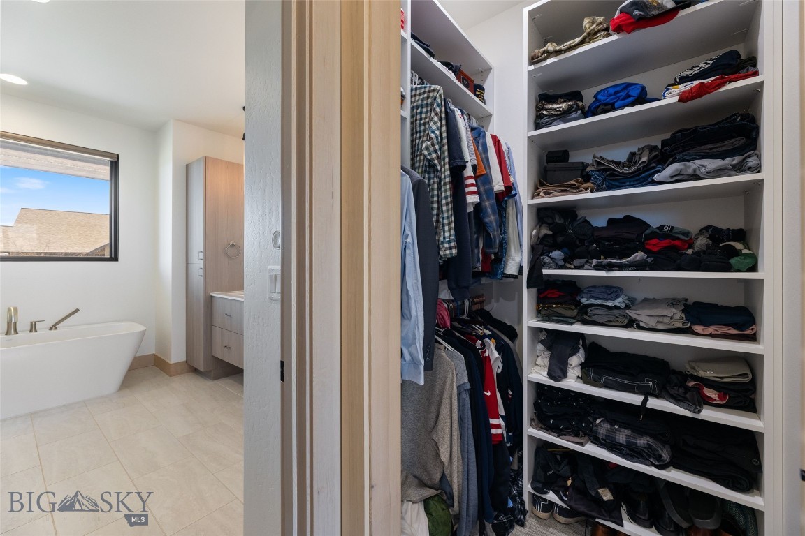 Bozeman, Montana 59718, United States, 4 Bedrooms Bedrooms, ,3 BathroomsBathrooms,Residential,Active,106180