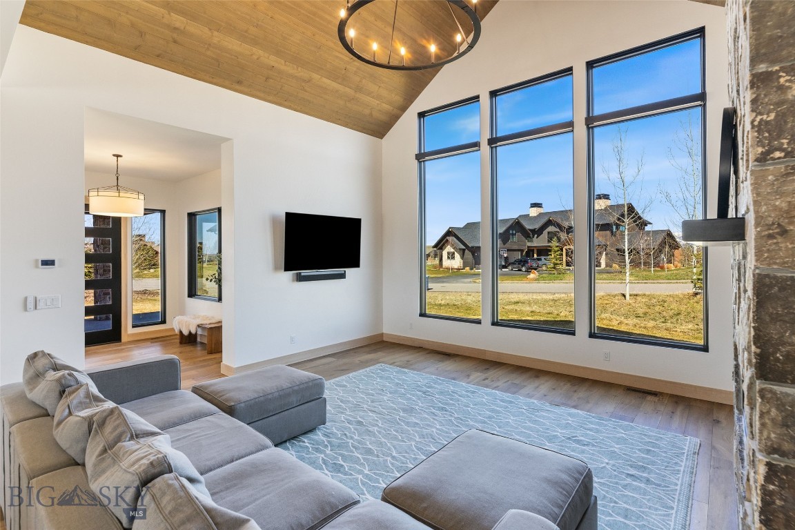 Bozeman, Montana 59718, United States, 4 Bedrooms Bedrooms, ,3 BathroomsBathrooms,Residential,Active,106180