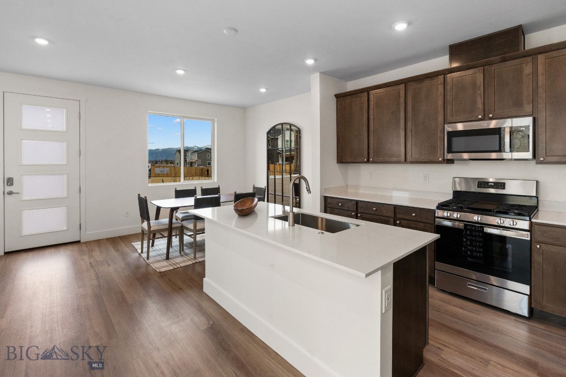 4912 Briarwood Lane