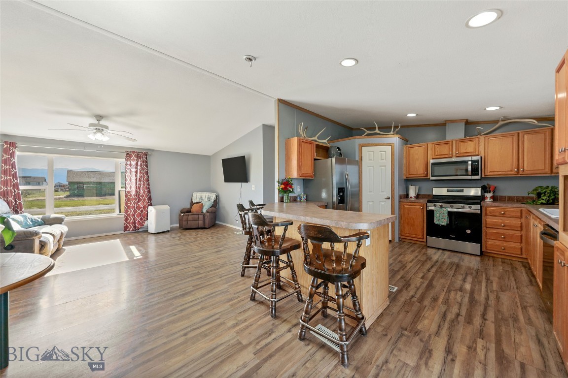 295 Astor Ave
