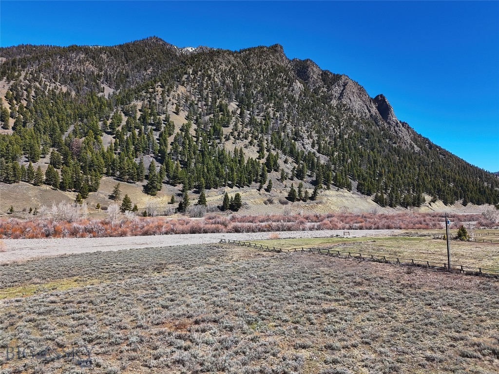 Sportsmans Paradise - Land
