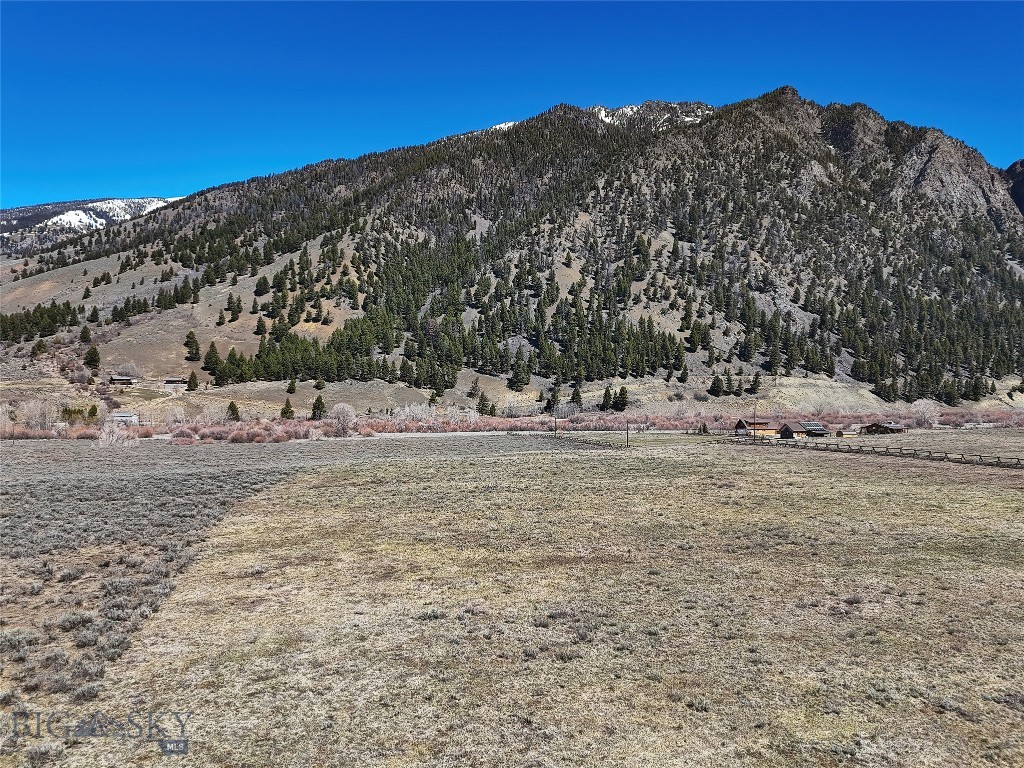 Sportsmans Paradise - Land