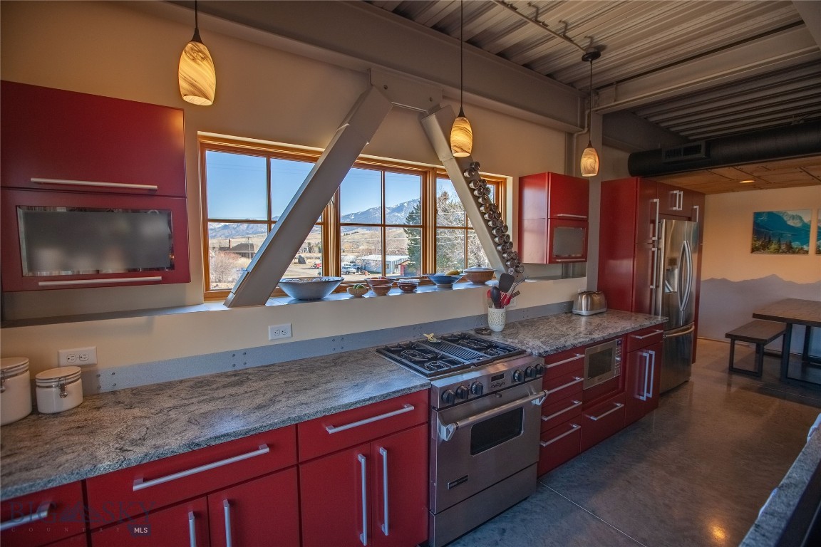 626 E Cottonwood 1