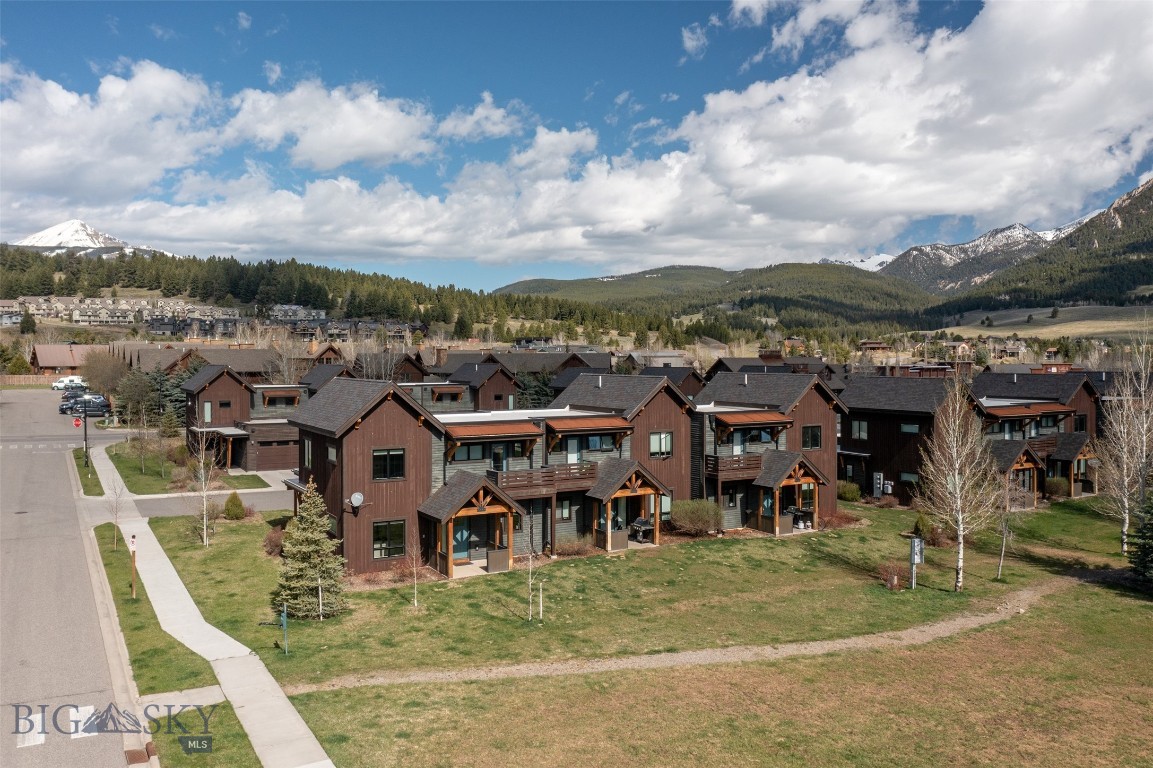 Center View in Big Sky - Residential