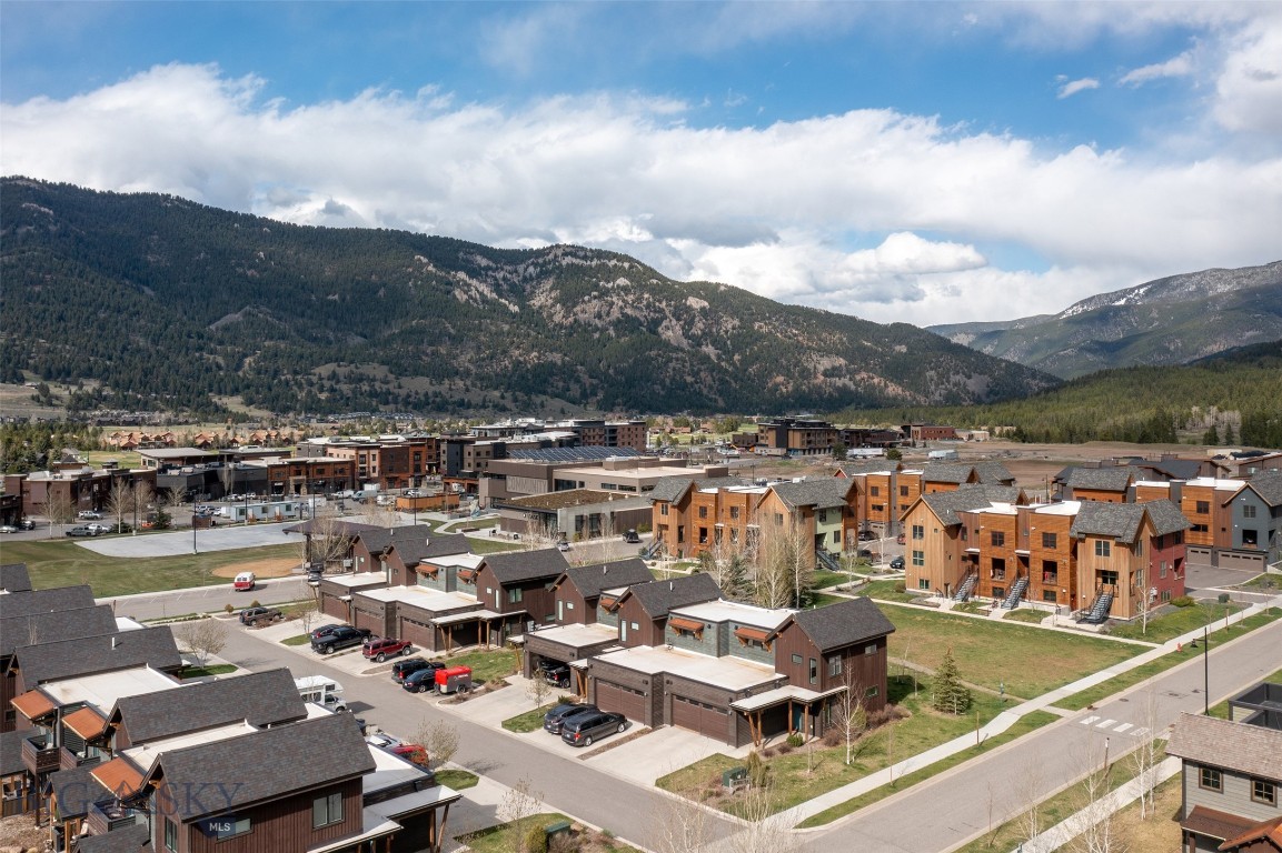 Center View in Big Sky - Residential