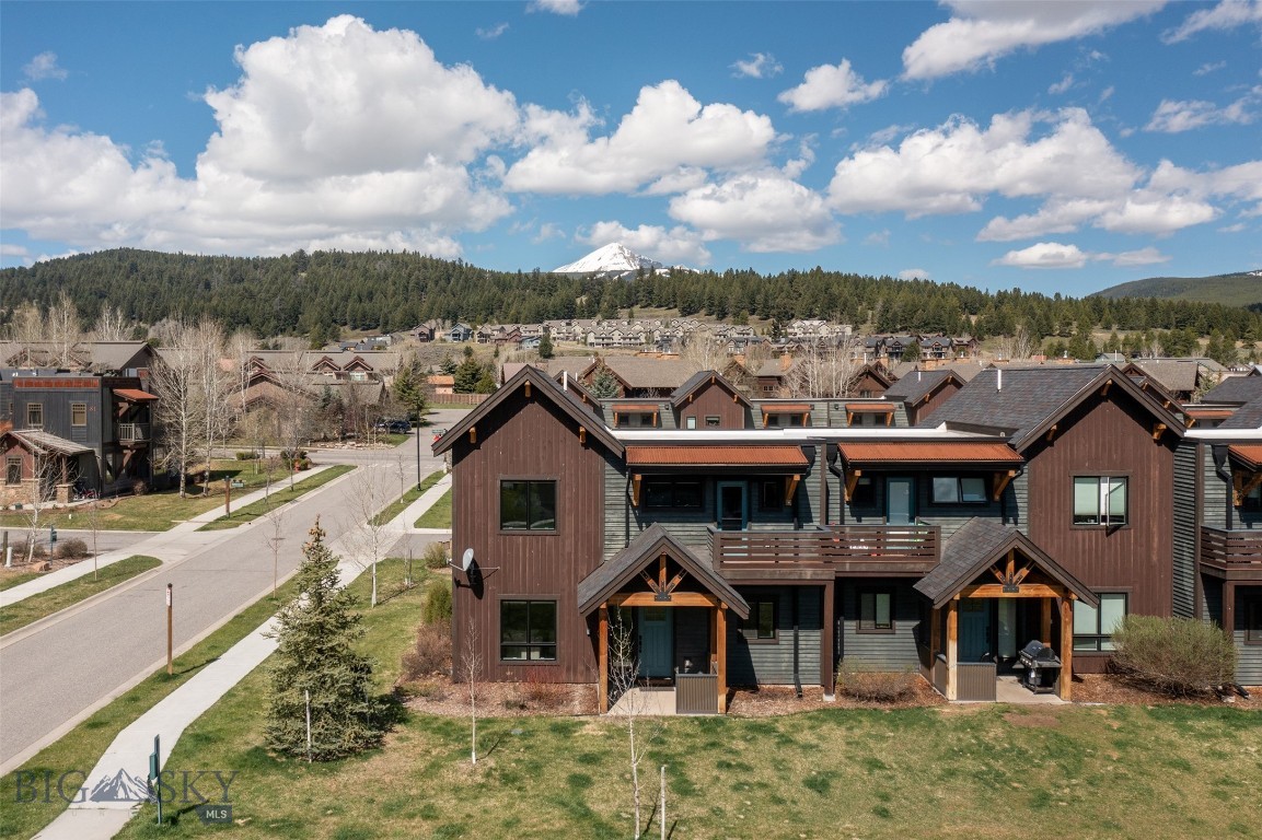 Center View in Big Sky - Residential