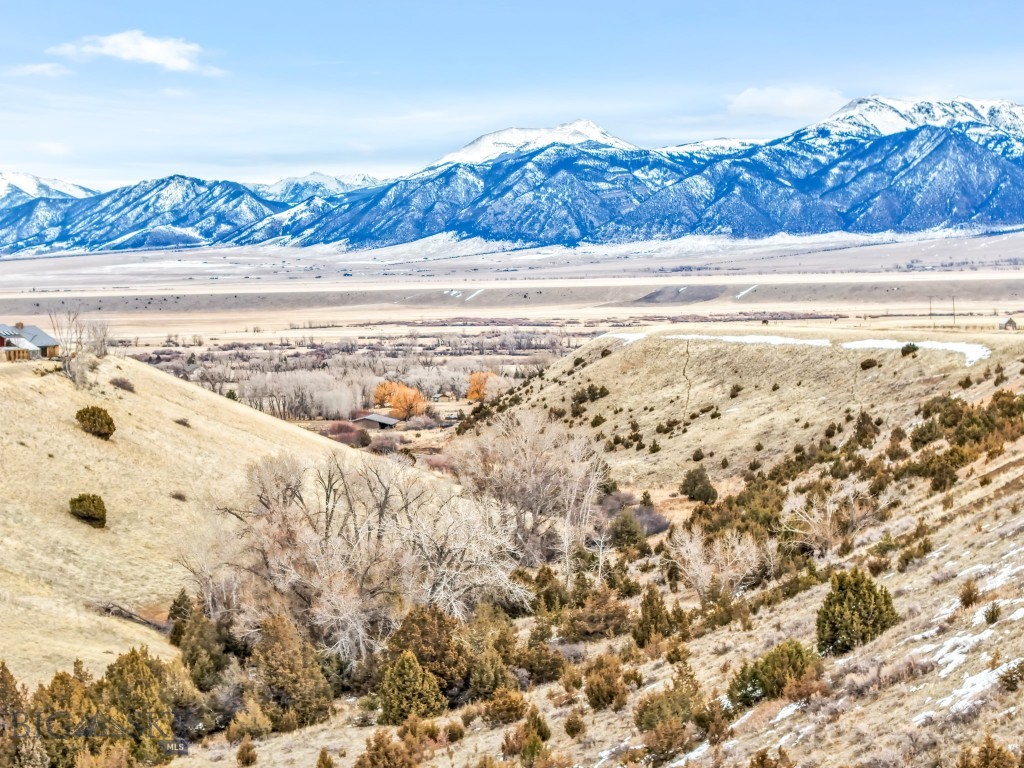 Shining Mountain Unit II - Land