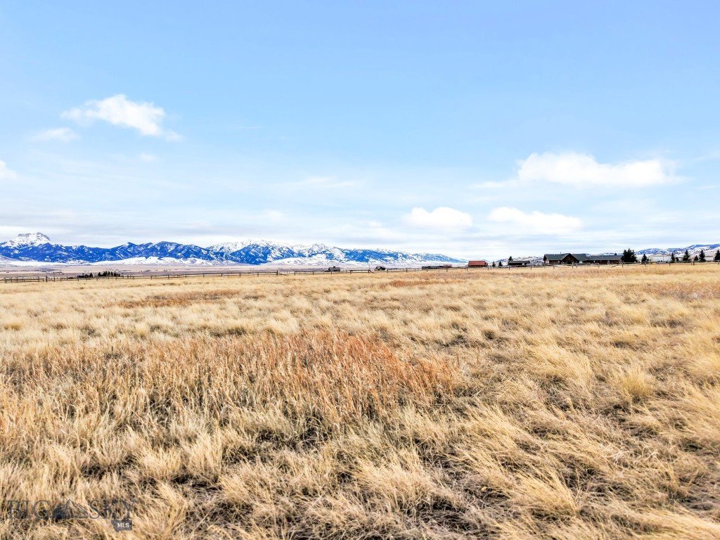 Shining Mountain Unit II - Land