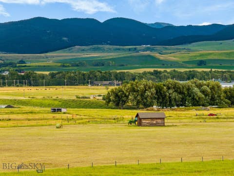 Photo of 1687 Cottontail Road, Gallatin Gateway, MT 59730 (MLS # 413421)