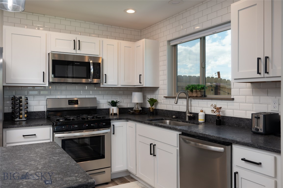 Cloverleaf Meadows - Residential