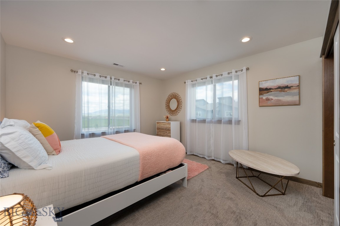 Cloverleaf Meadows - Residential