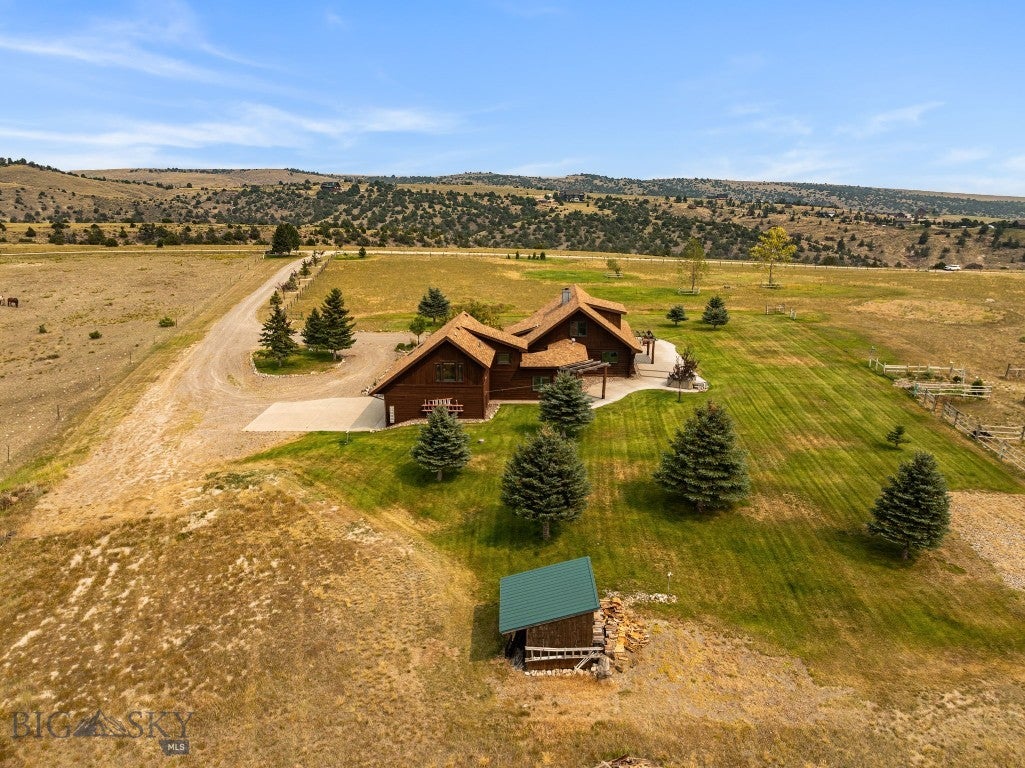7203 Round Mountain Road
