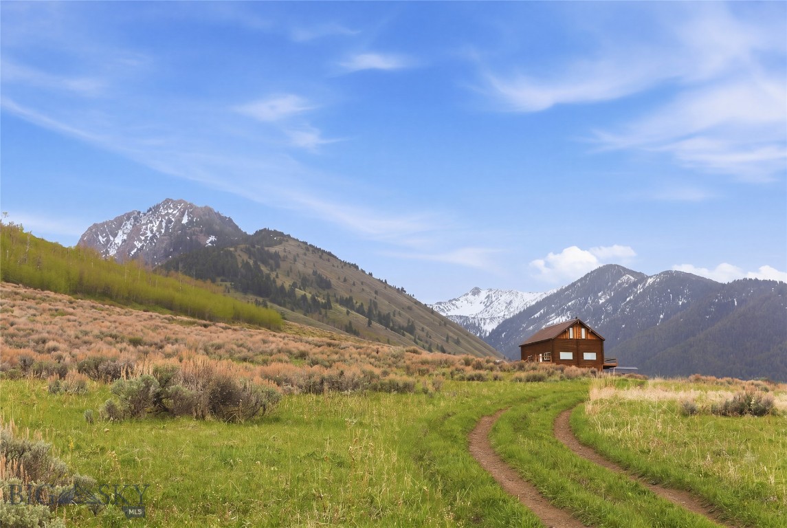 Sportsmans Paradise - Residential