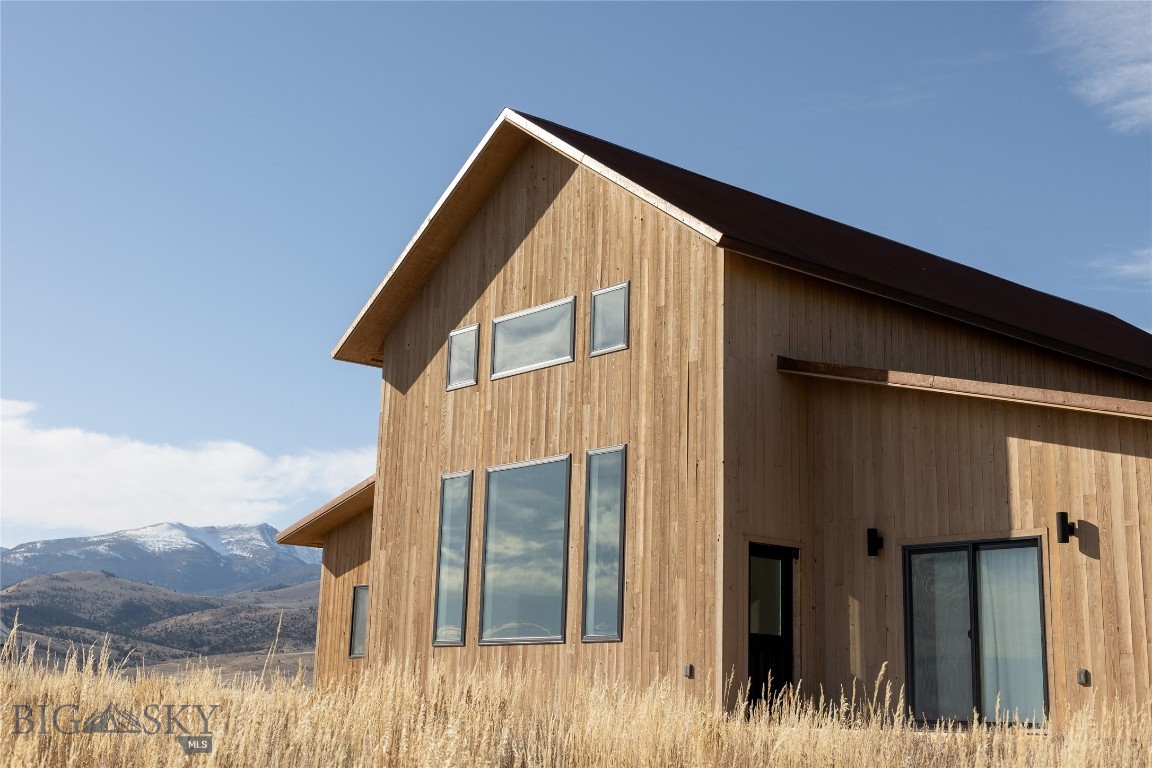 Shining Mountain West - Residential