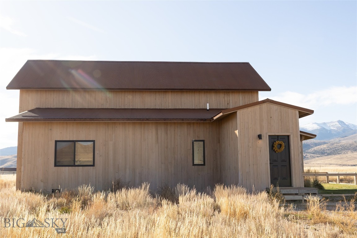 Shining Mountain West - Residential