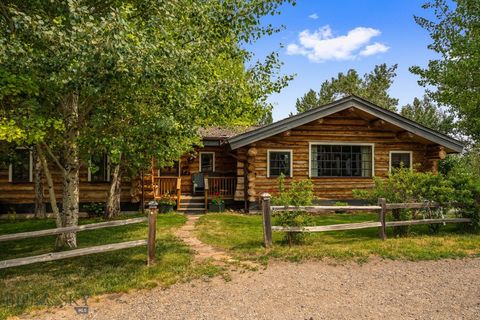 Photo of 8480 Gooch Hill Road, Bozeman, MT 59718 (MLS # 392840)