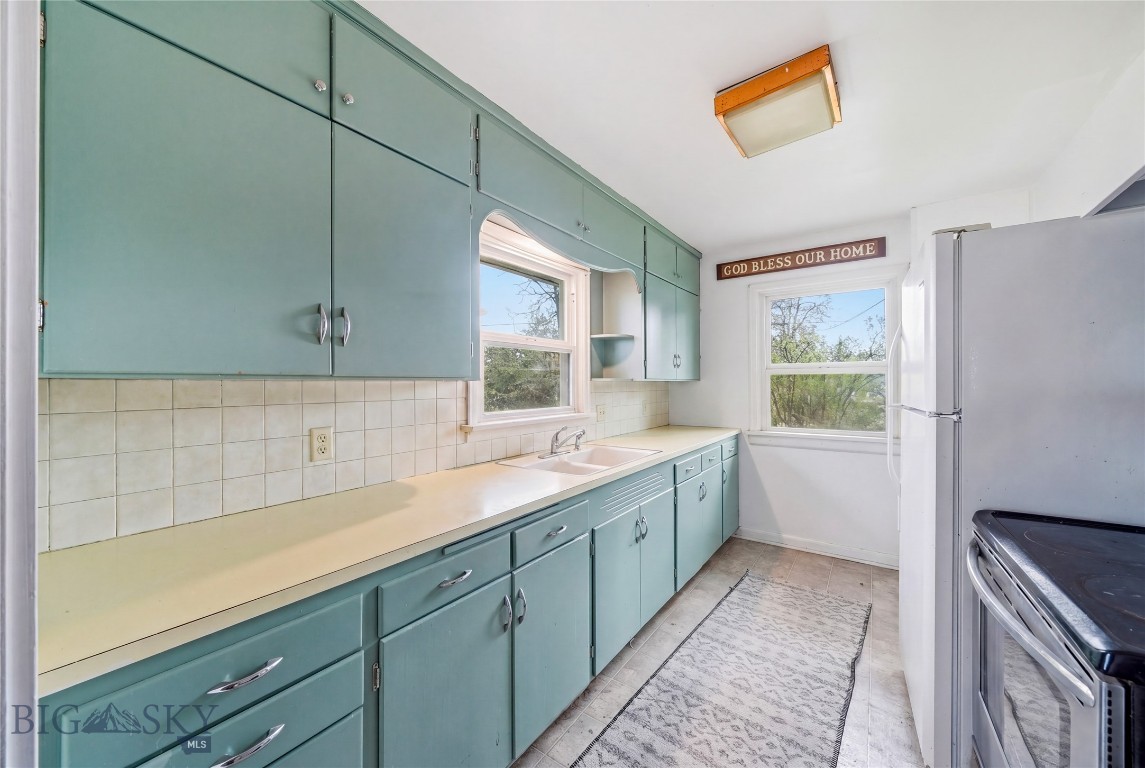 414 S 12th