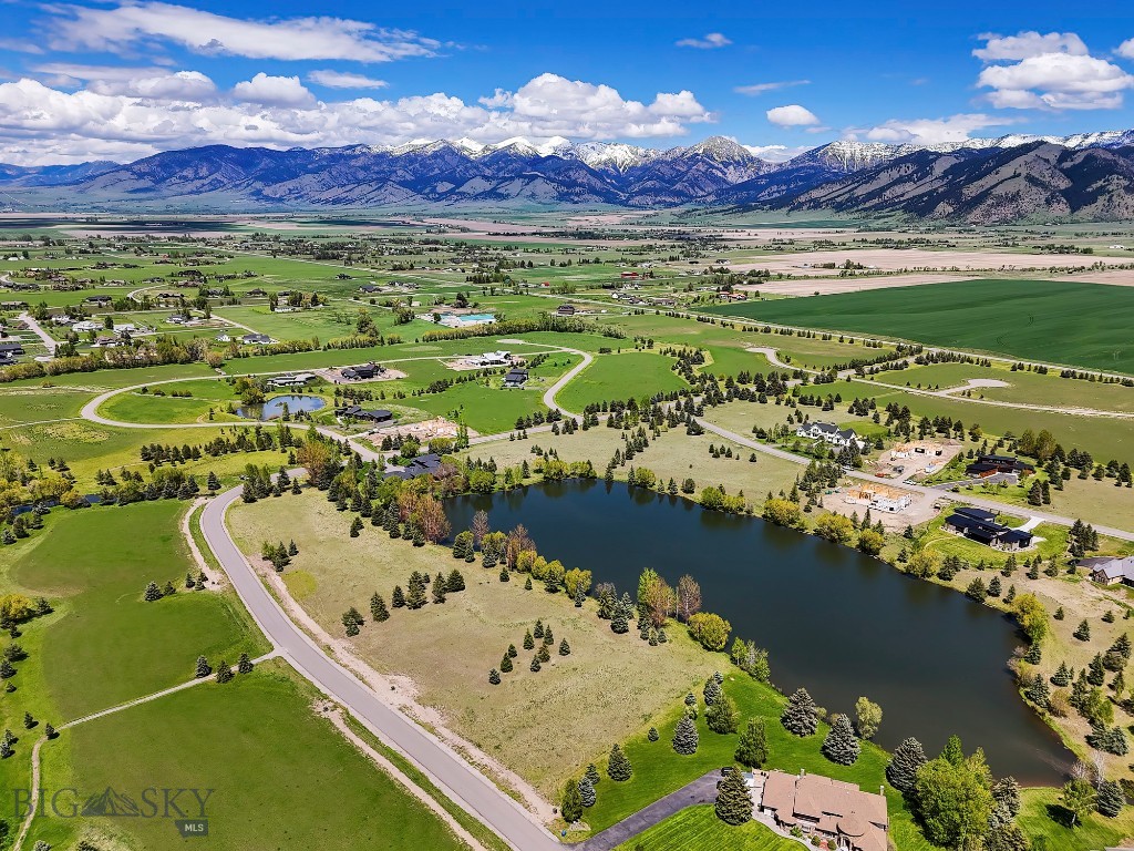 Bridger Lake Meadows - Land