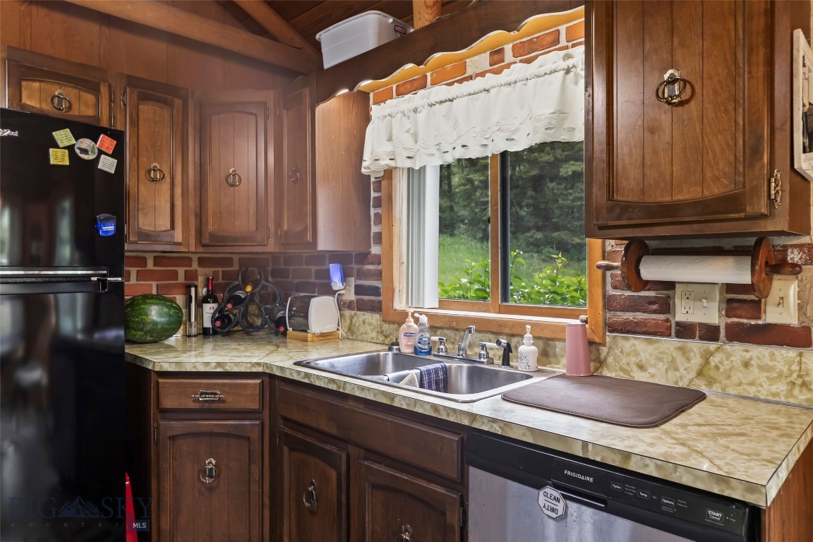 Quinn Creek Properties - Residential