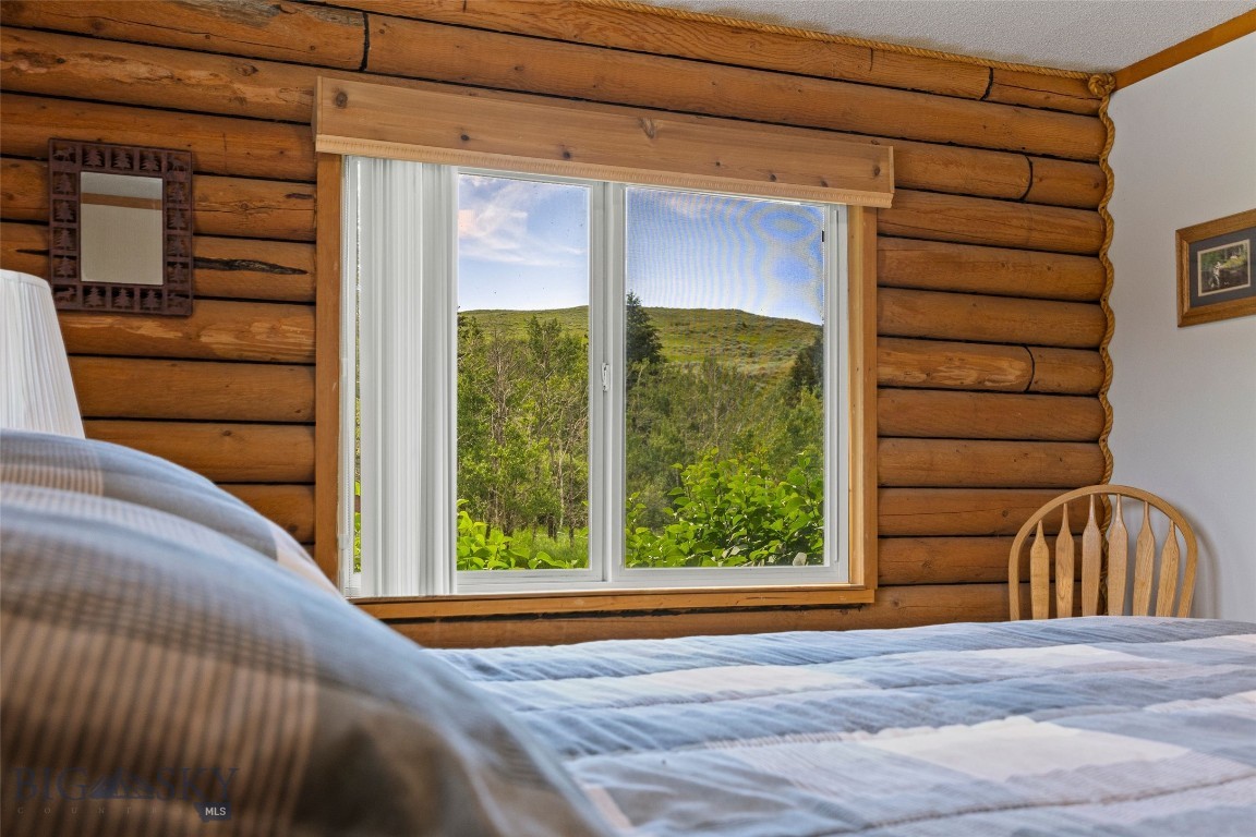 Quinn Creek Properties - Residential