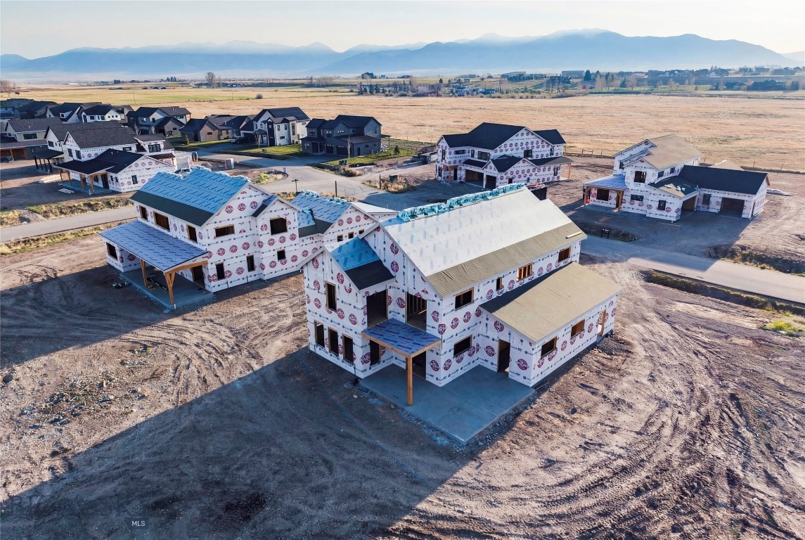 Creekside Meadows - Residential