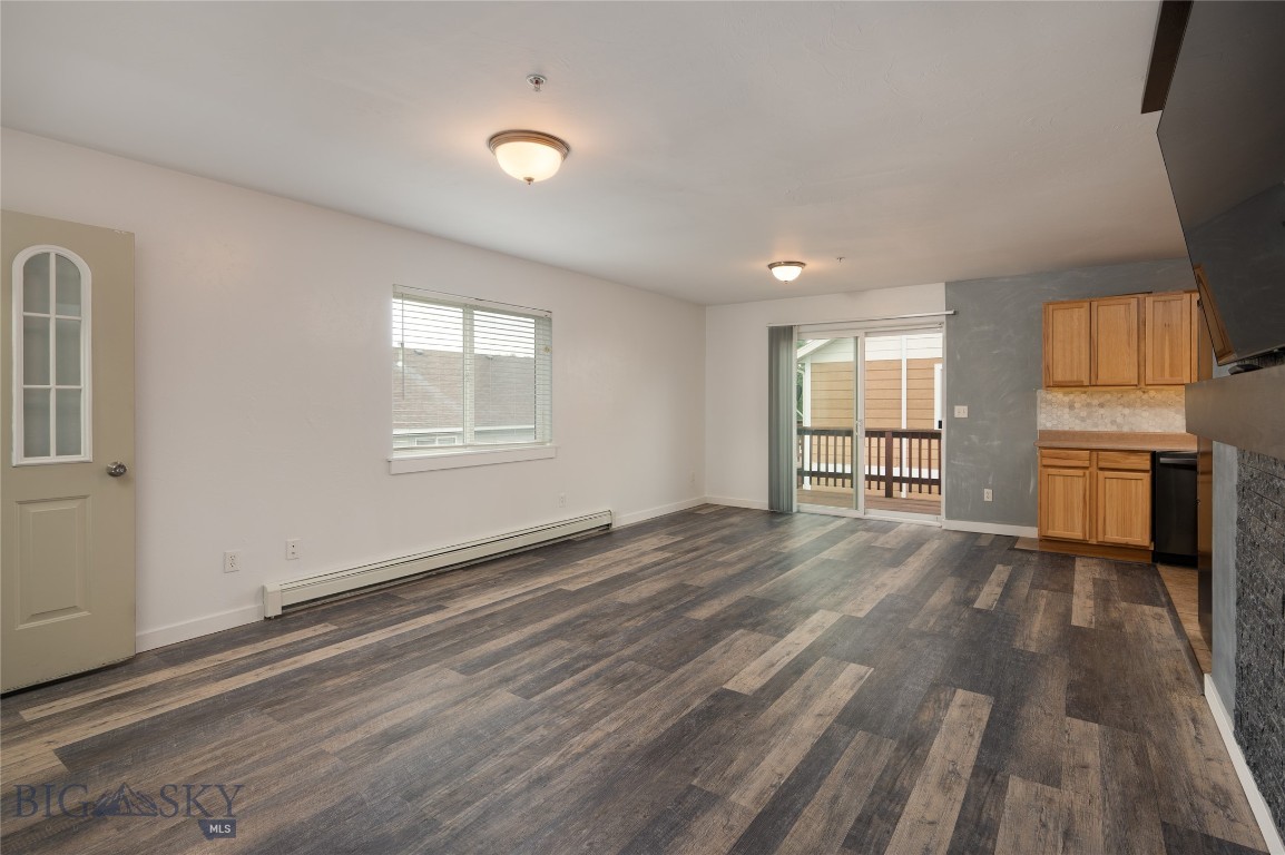 Emerald Park Condos - Residential