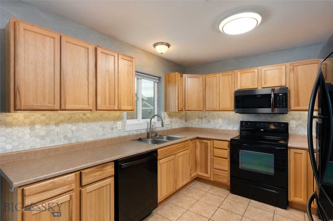 Emerald Park Condos - Residential
