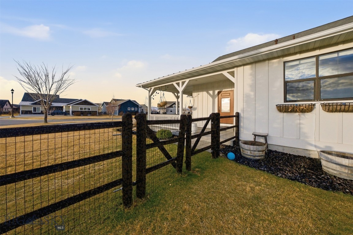 Pioneer Crossing - Residential