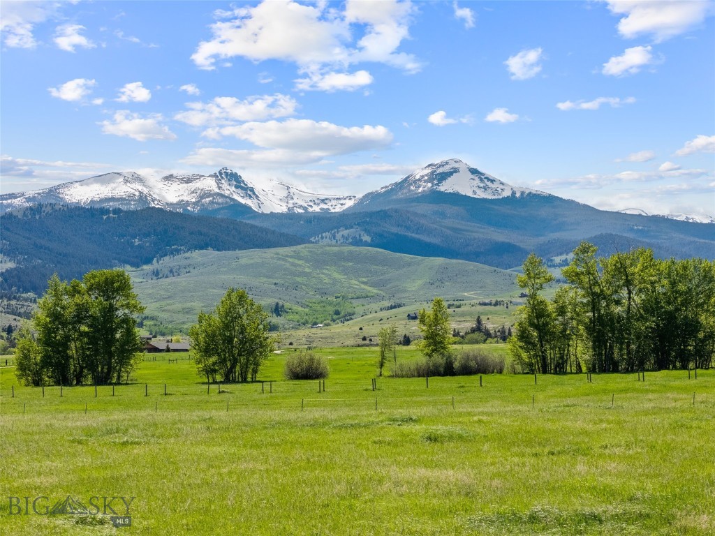 Shining Mountain West - Land