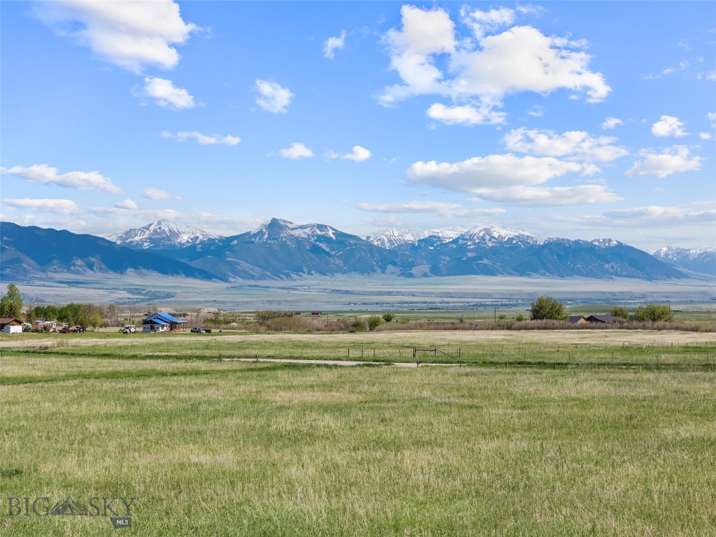 Shining Mountain West - Land