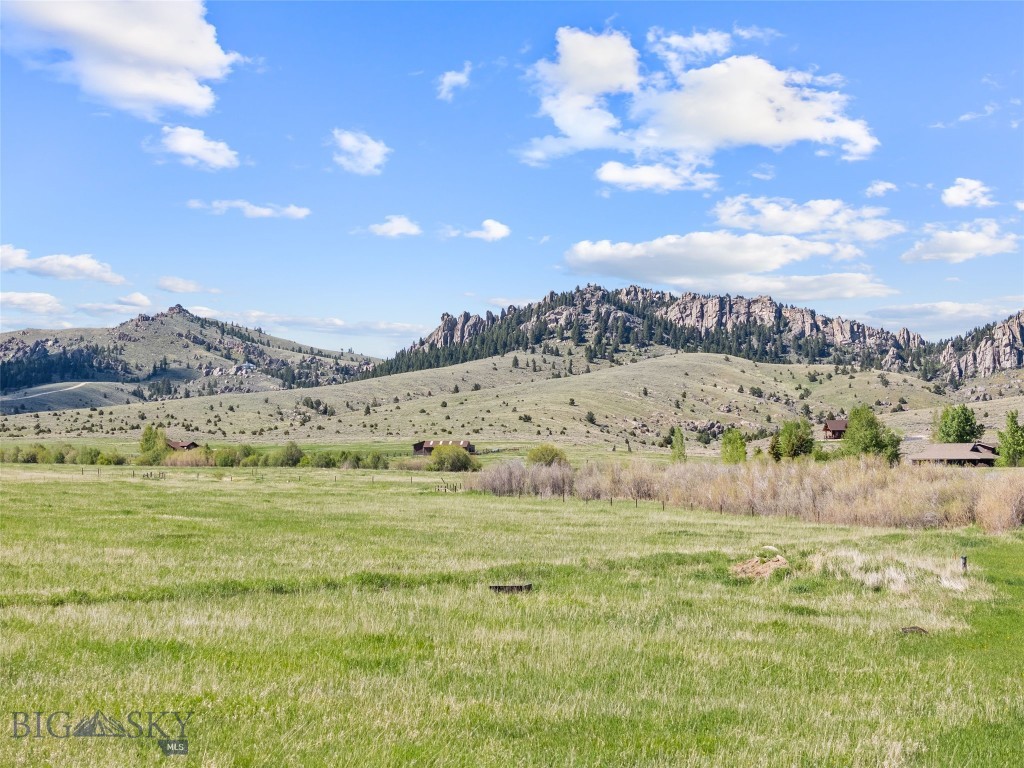 Shining Mountain West - Land