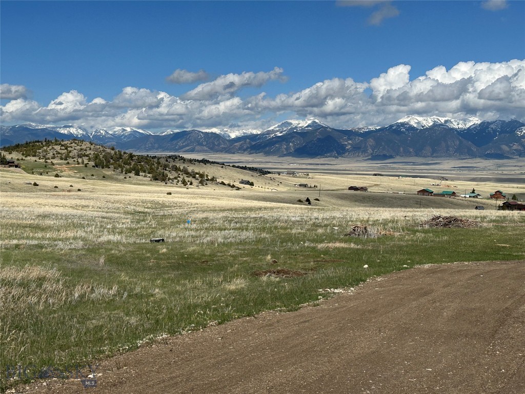 14 Sidehill Trail