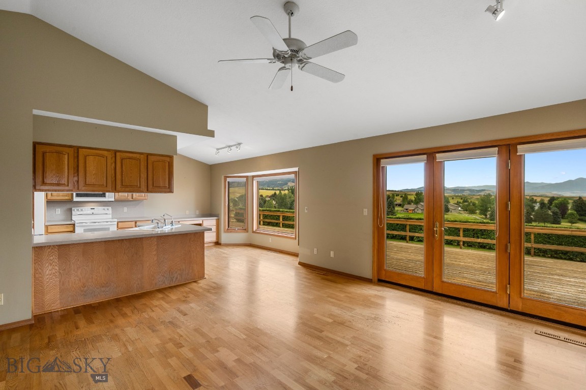 Ranch - Residential