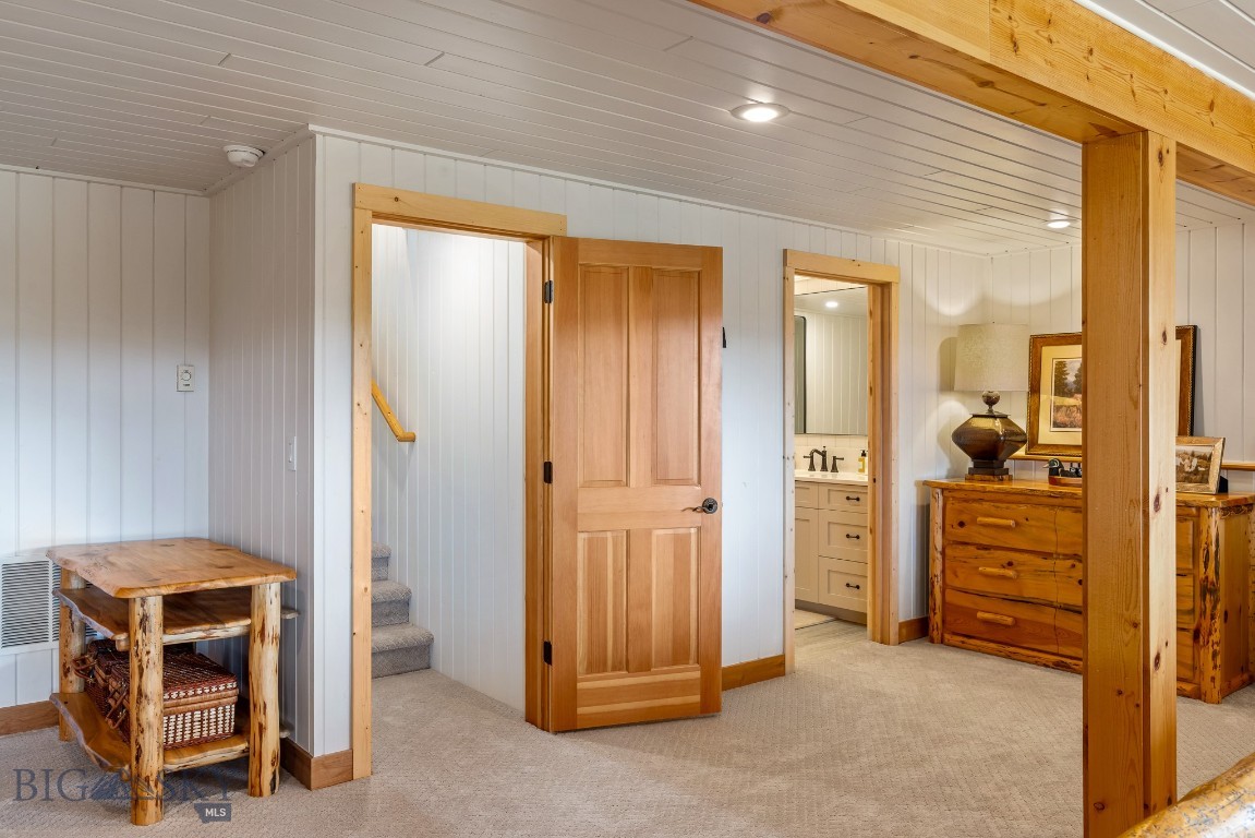 Beaver Creek Road - Residential