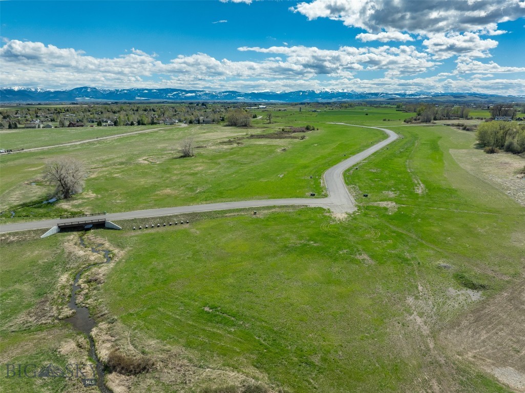 Bridger Shadows West - Land