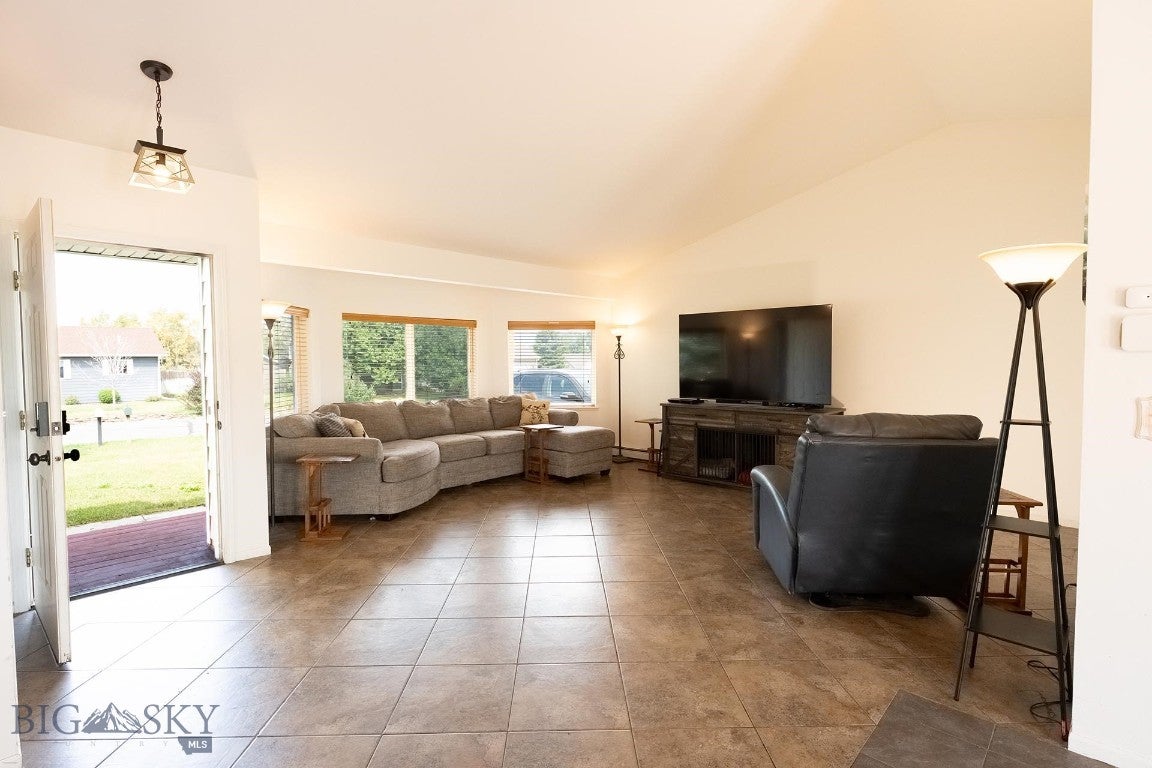 278 Valley Grove