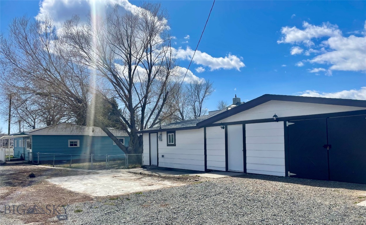 Whitehall Original Plat - Residential Income