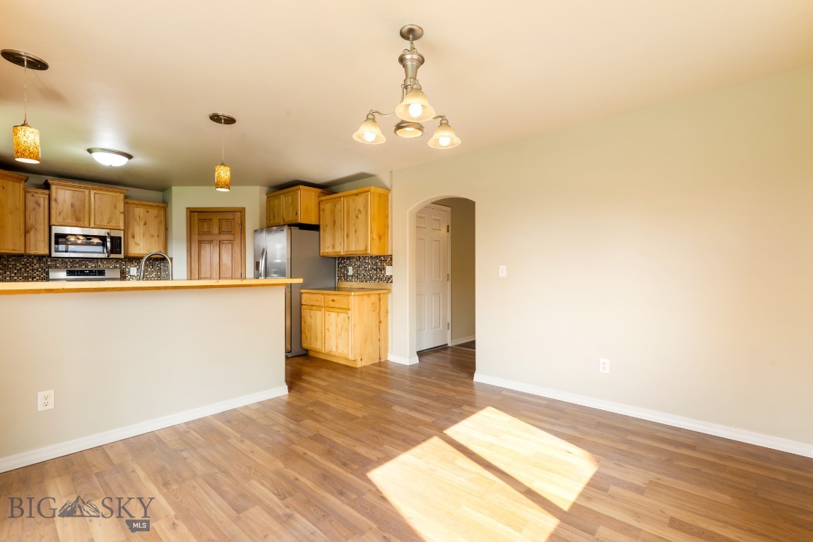 Belgrade, Montana 59714, United States, 3 Bedrooms Bedrooms, ,3 BathroomsBathrooms,Residential,Pending,208539