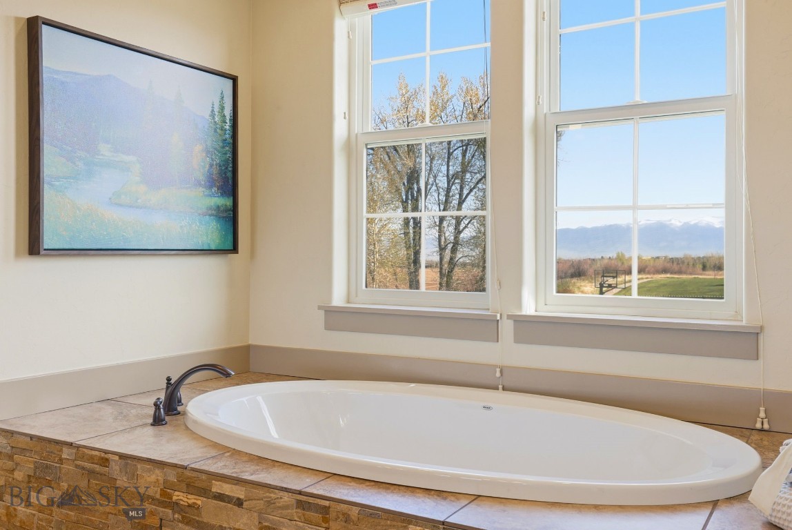 Middle Creek Parklands - Residential