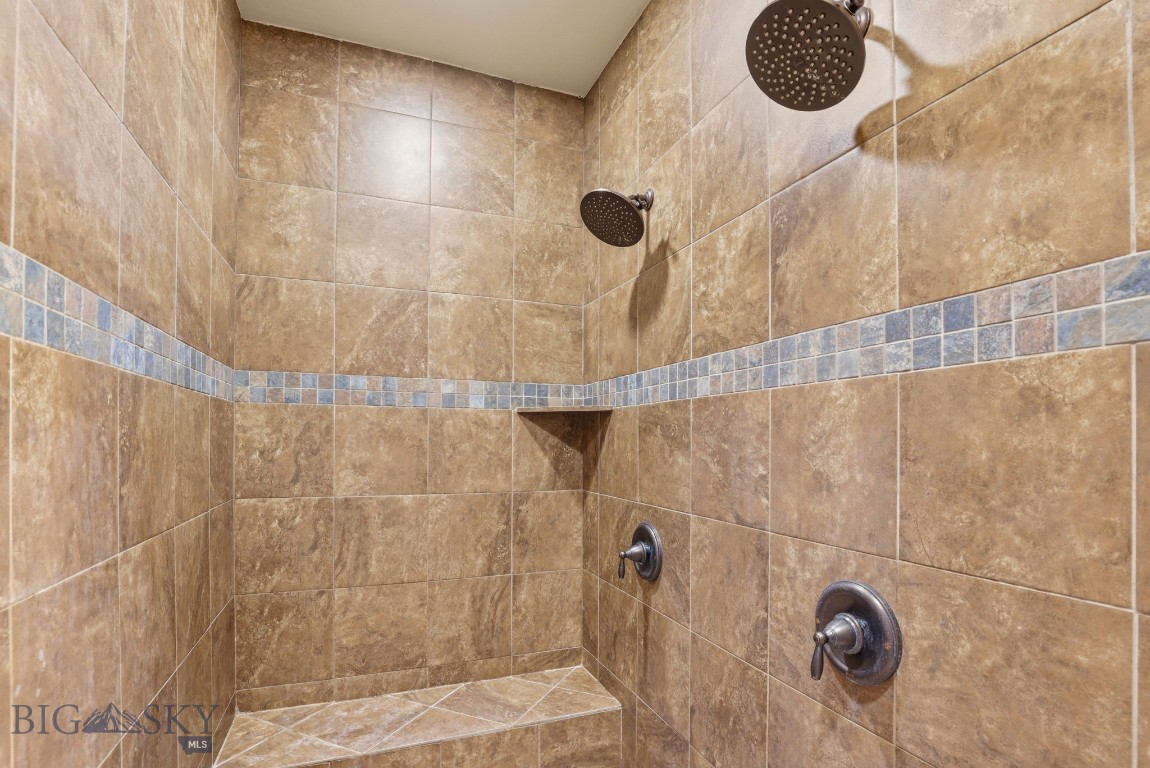 Middle Creek Parklands - Residential