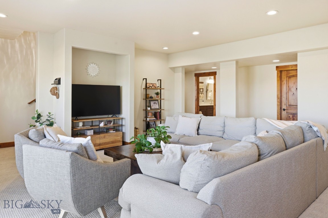 Middle Creek Parklands - Residential